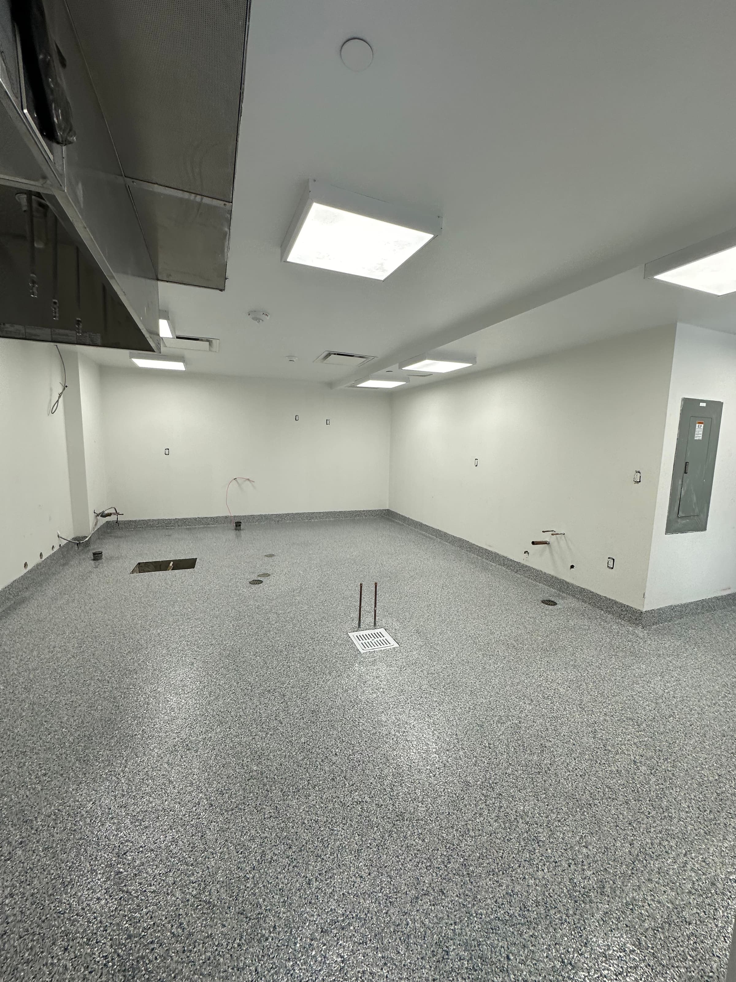 Utility room with flake epoxy floor
